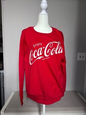 Red Coca-Cola Zoe & Liv Crewneck Sweatshirt Size Women’s Small